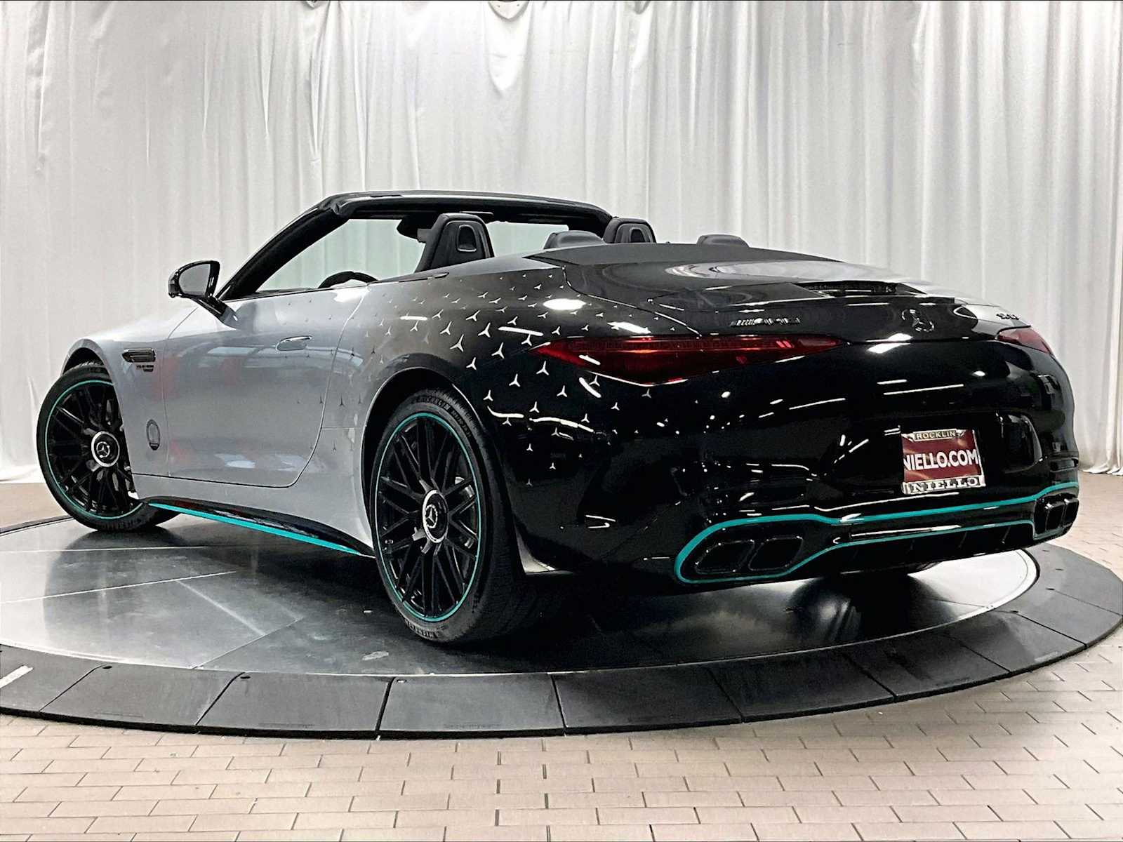 2024 Mercedes-Benz AMG SL 63 AMG SL 63 Roadster photo 2