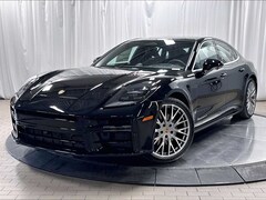 2026 Porsche Panamera 4 Sedan