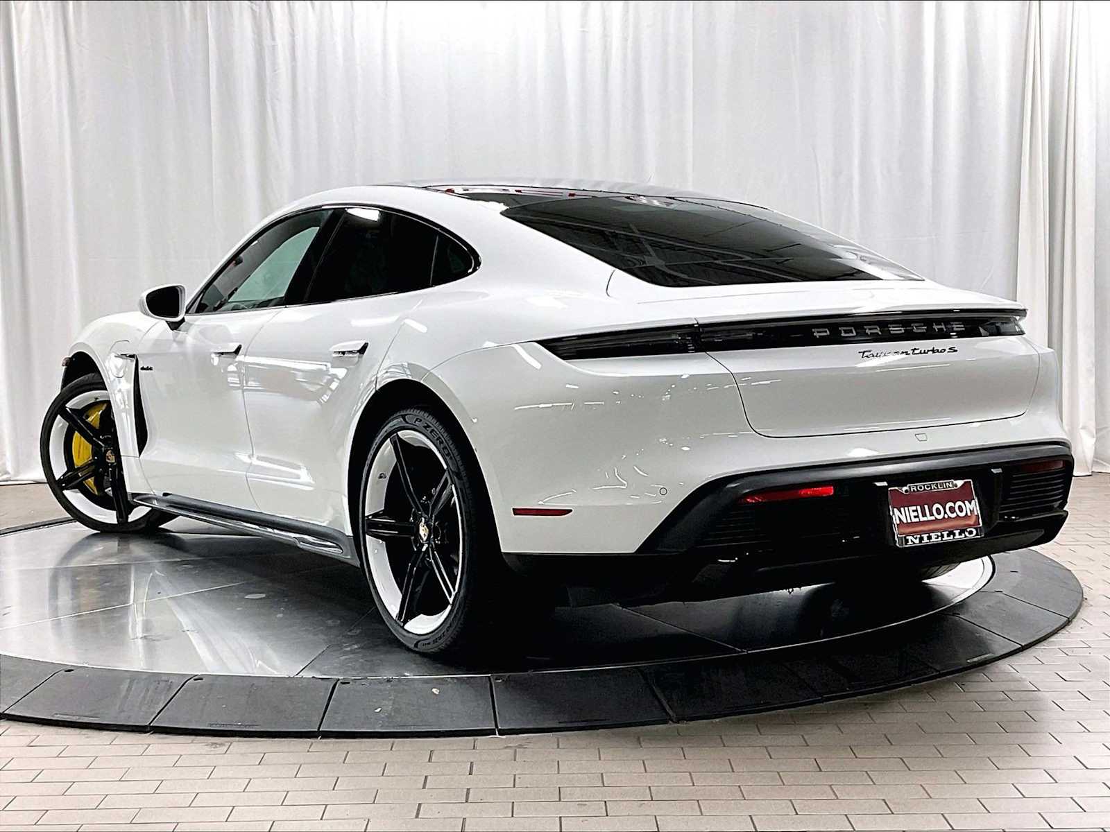 2020 Porsche Taycan Turbo S Sedan photo 2