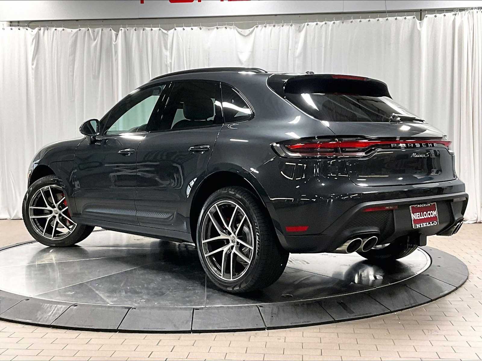 2026 Porsche Macan S AWD photo 2