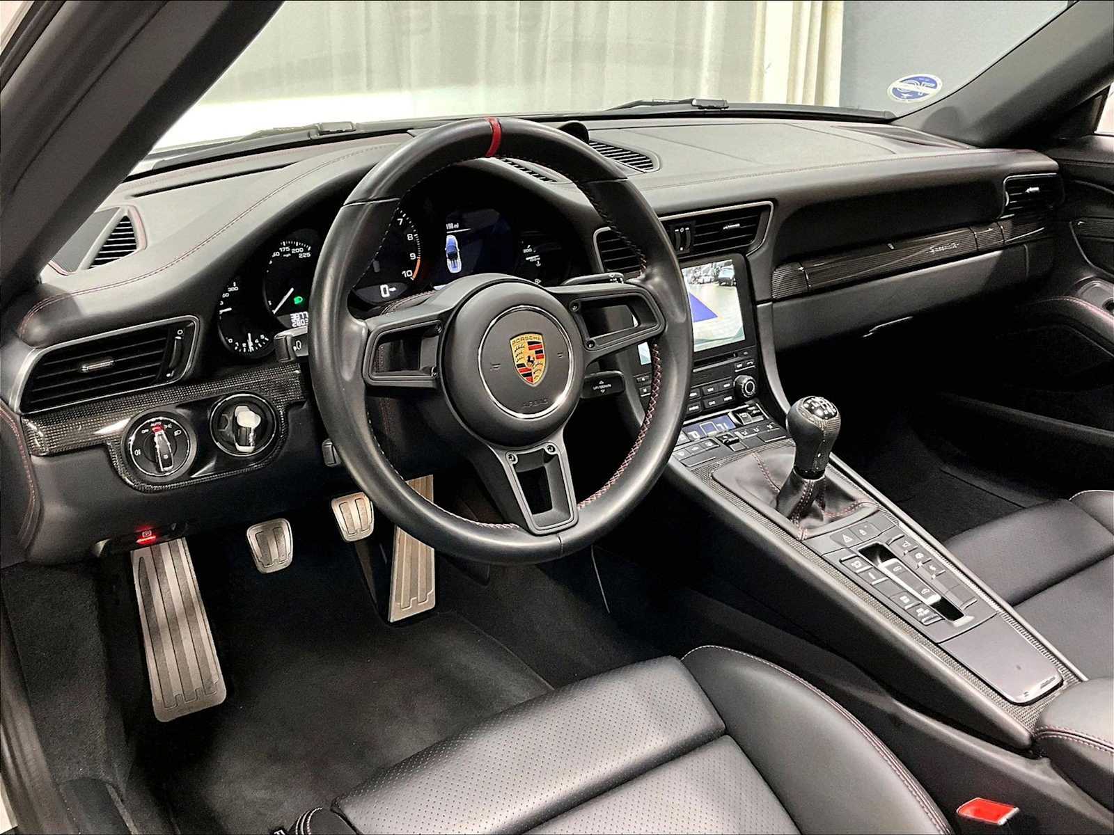 2019 Porsche 911 Speedster Cabriolet photo 4