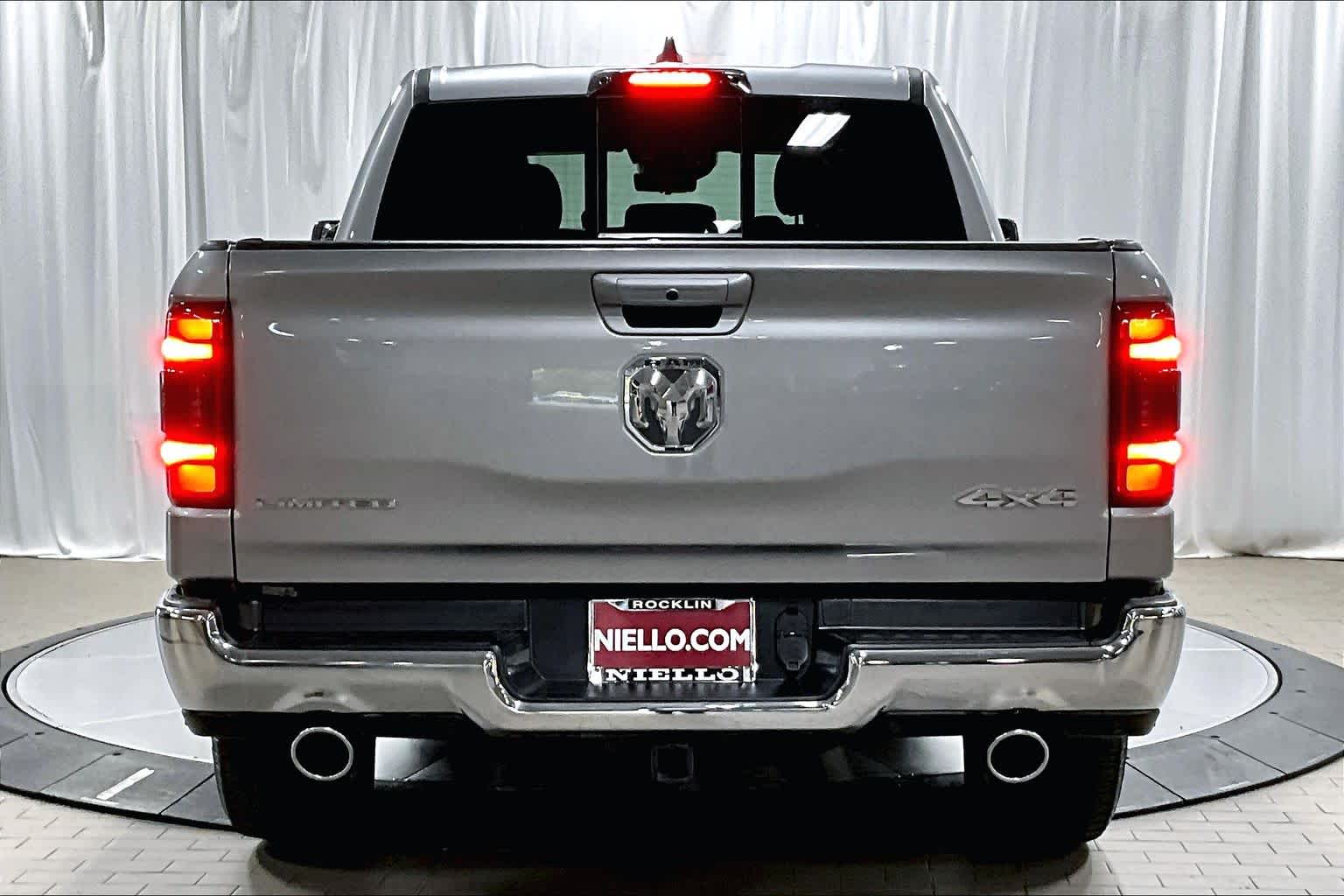 2024 Ram 1500 Limited photo 4