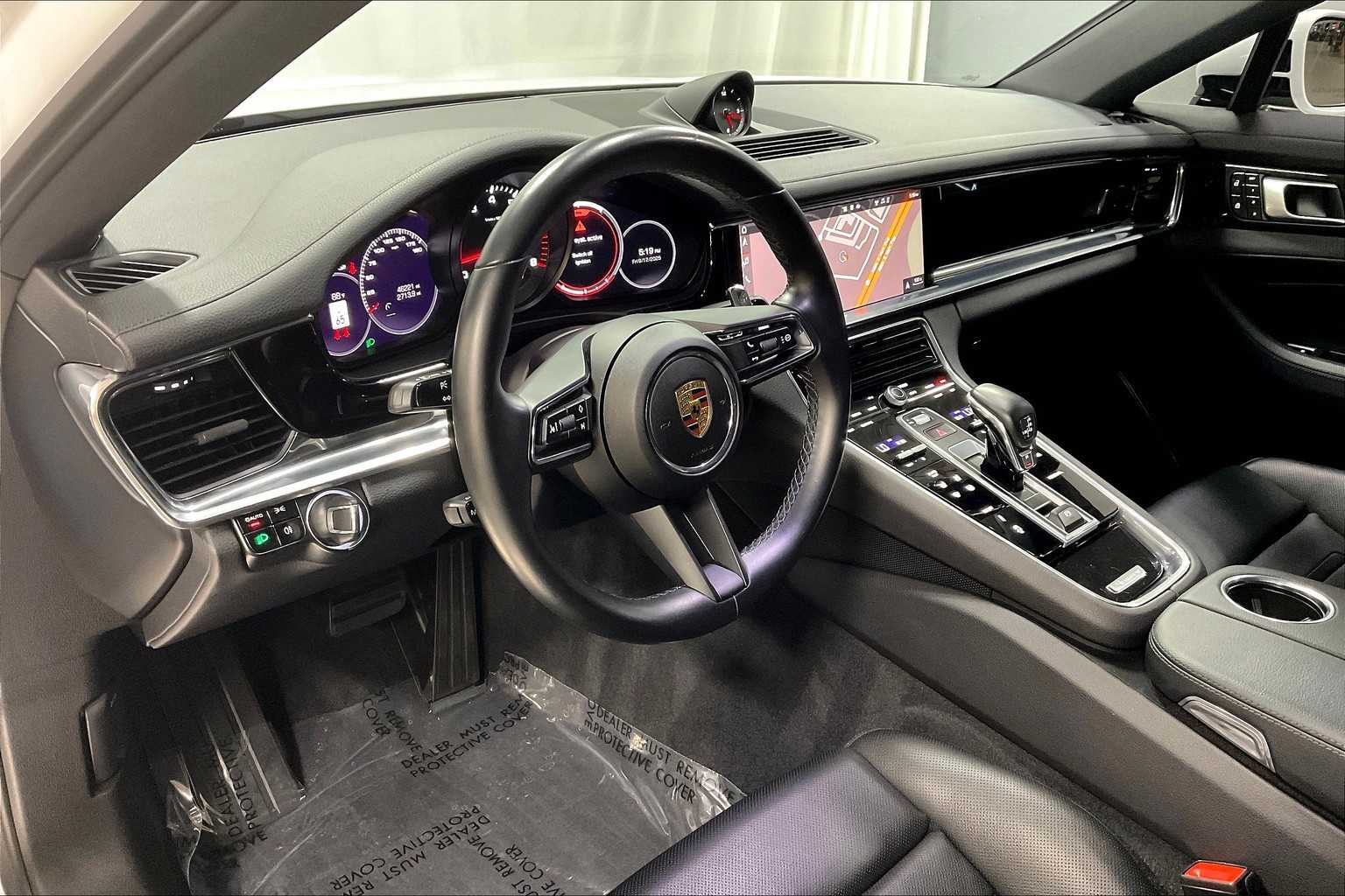 2021 Porsche Panamera 4 photo 4