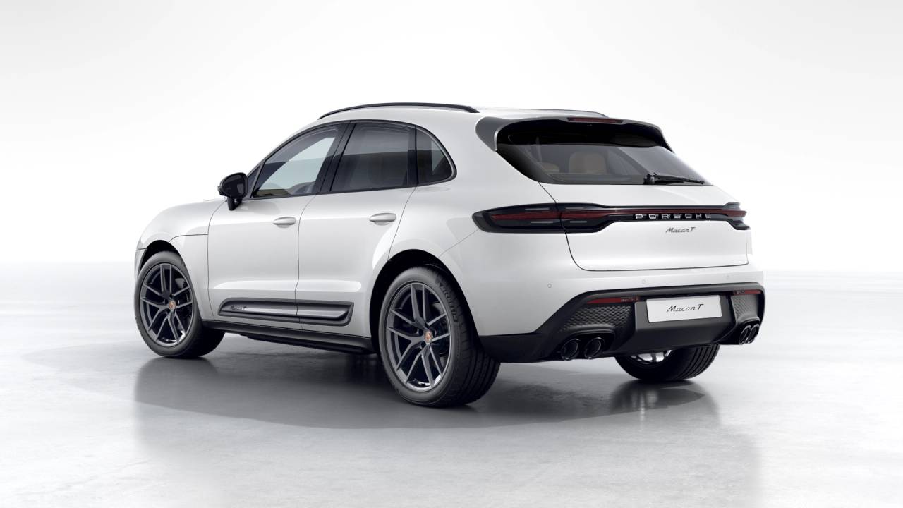 2026 Porsche Macan T photo 3