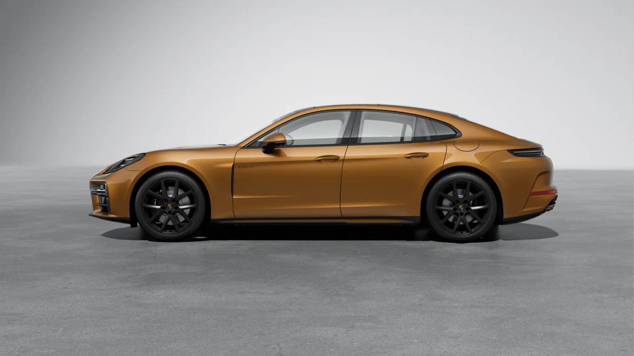 2026 Porsche Panamera E-Hybrid 4 photo 2