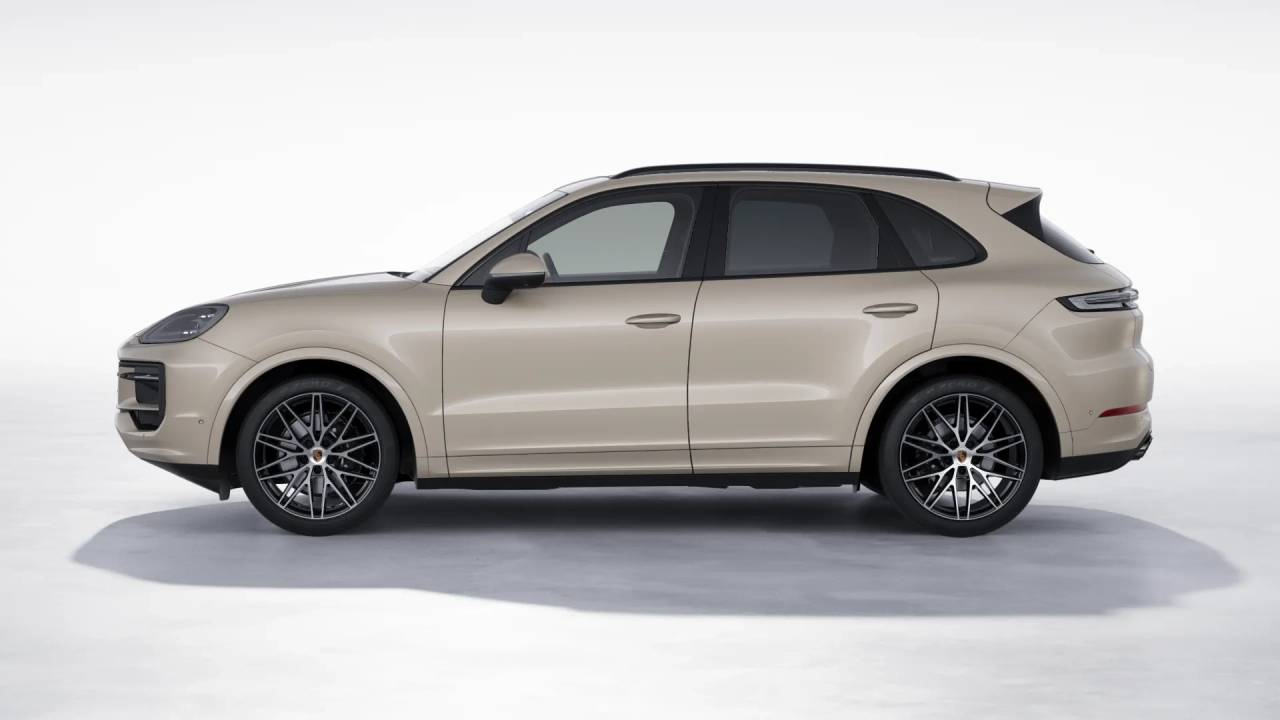2026 Porsche Cayenne photo 2