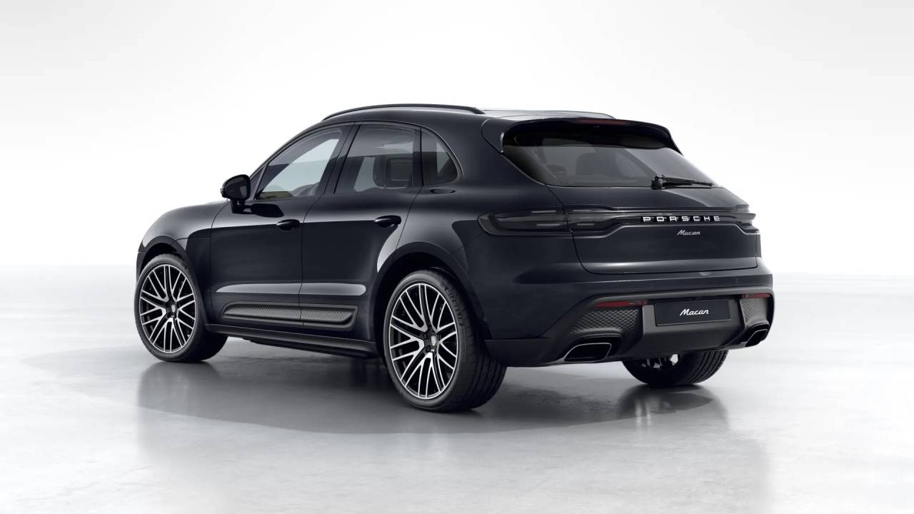 2026 Porsche Macan T photo 2