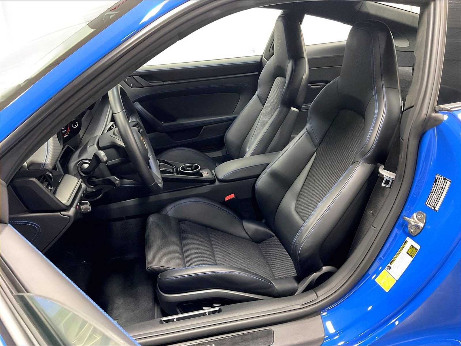 2022 Porsche 911 GT3 Touring photo 4