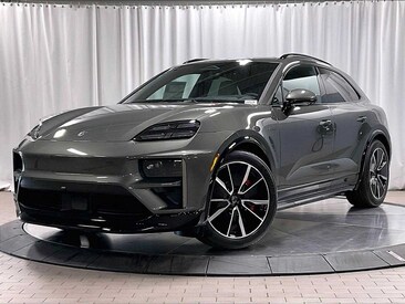 2025 Porsche Macan Electric Turbo SUV