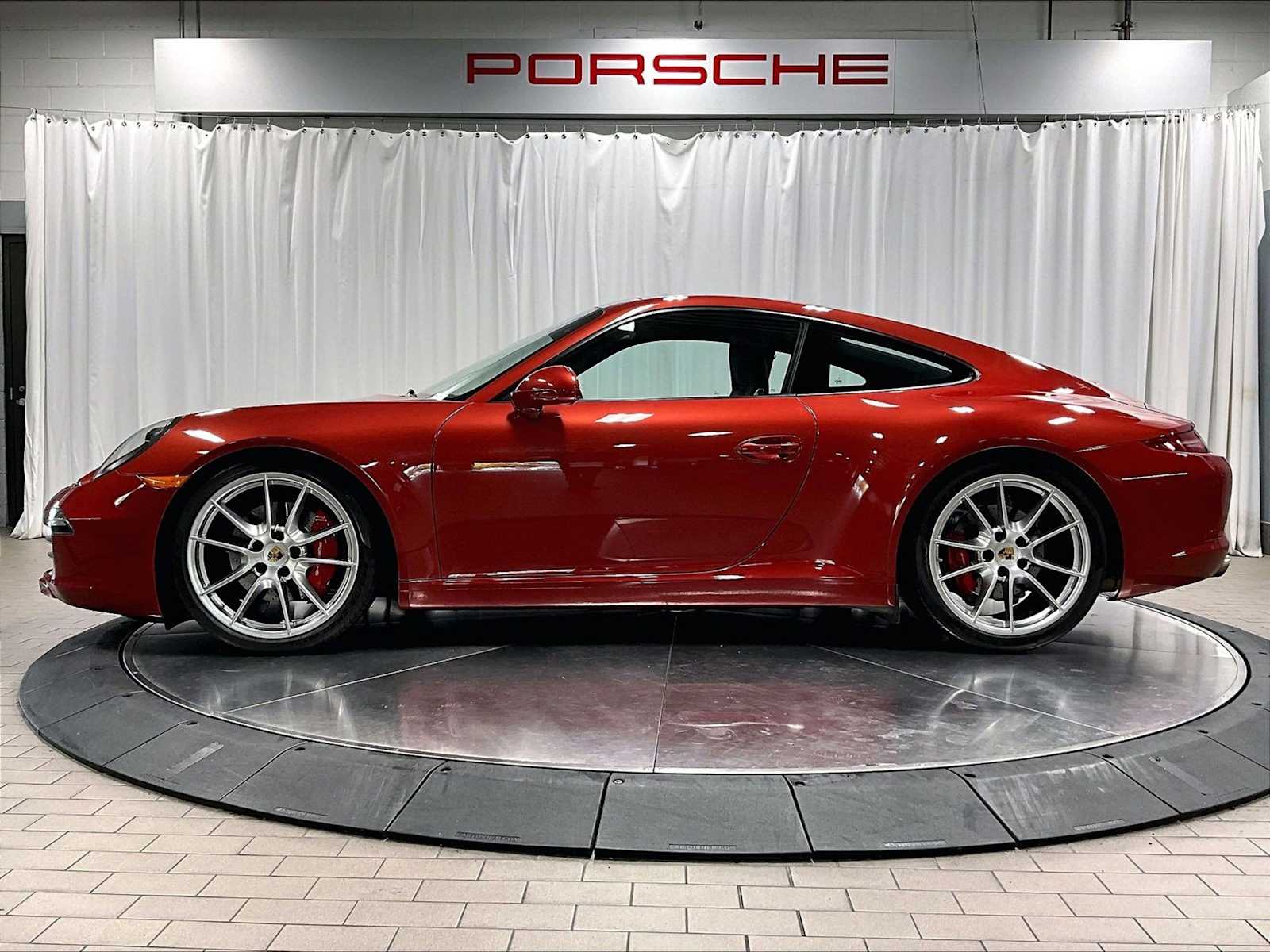 2014 Porsche 911 S photo 2