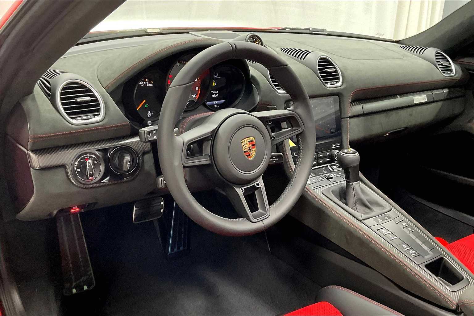 2025 Porsche Boxster Spyder photo 4