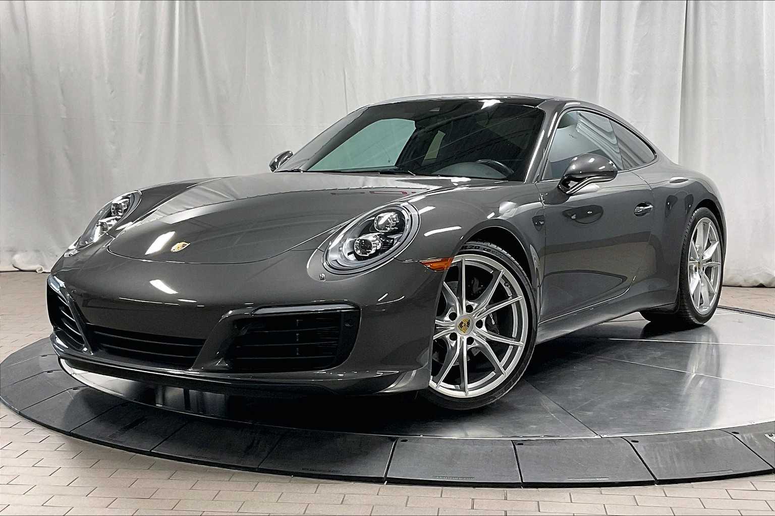 2017 Porsche 911 Carrera Coupe