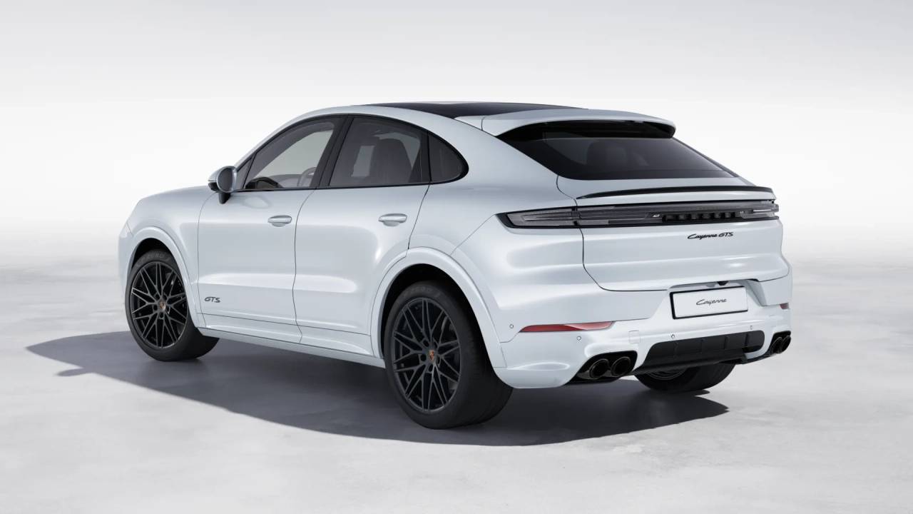 2026 Porsche Cayenne Coupe GTS photo 3