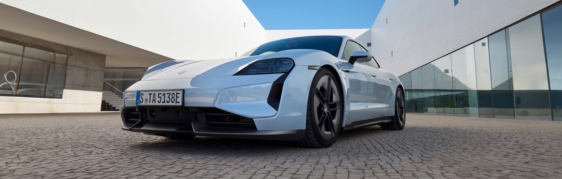 2025 Porsche Taycan.jpg