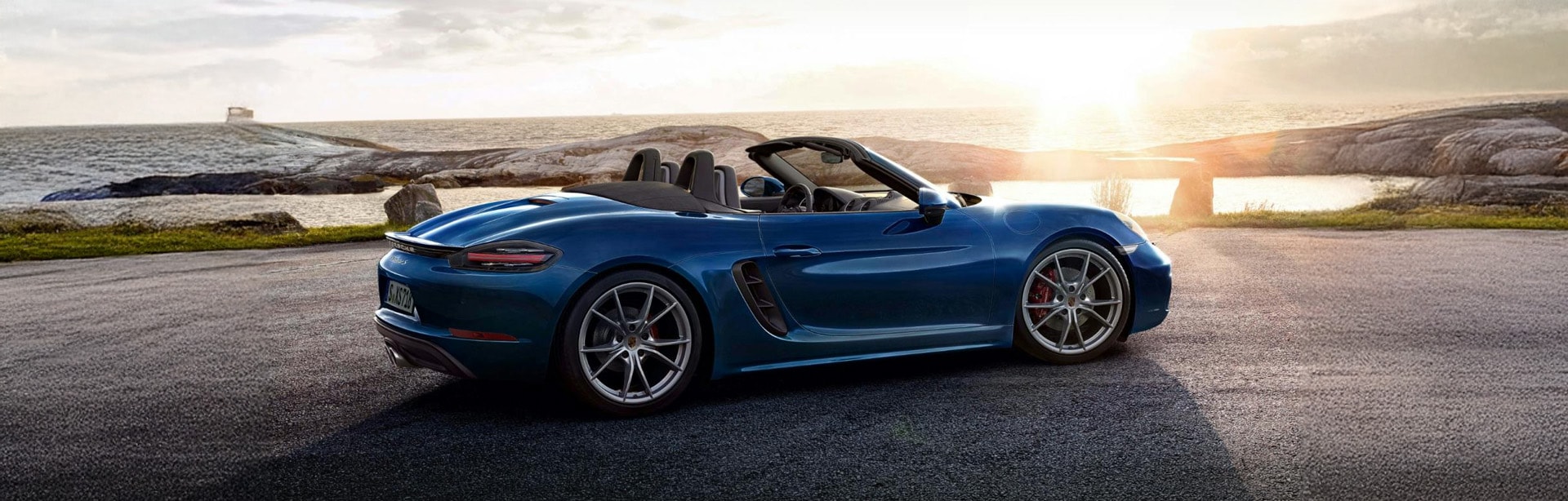What You Can Expect From the 2025 Porsche 718 Boxster