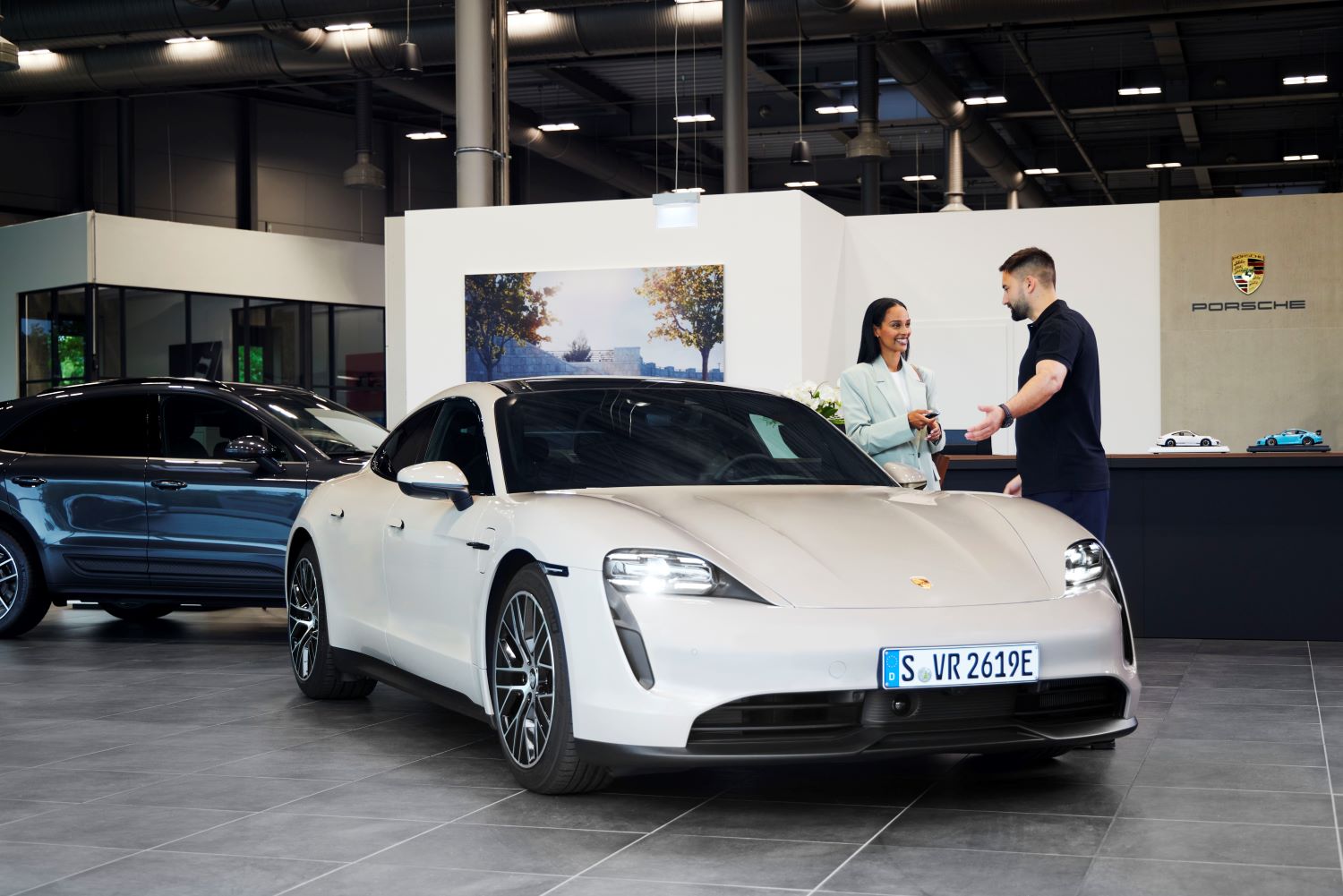 Porsche_Drive_Subscription_vehicle_pickup_03_low 22.jpg