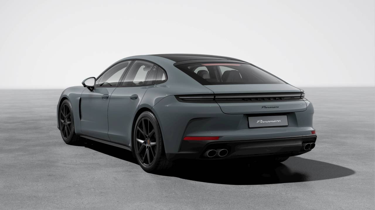 2026 Porsche Panamera 4 photo 2