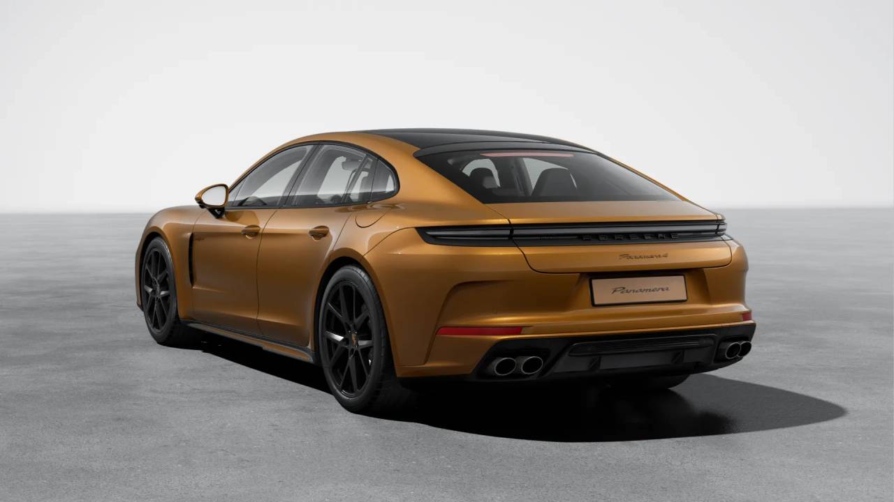2026 Porsche Panamera E-Hybrid 4 photo 3