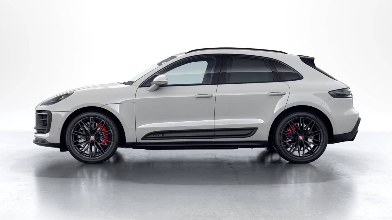 2026 Porsche Macan GTS photo 2