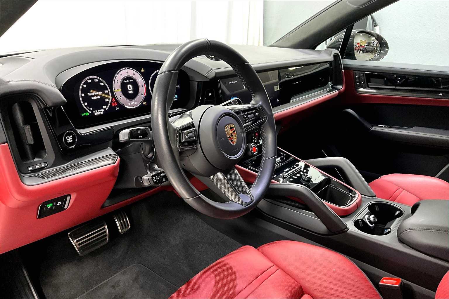 2024 Porsche Cayenne Turbo GT Coupe photo 4