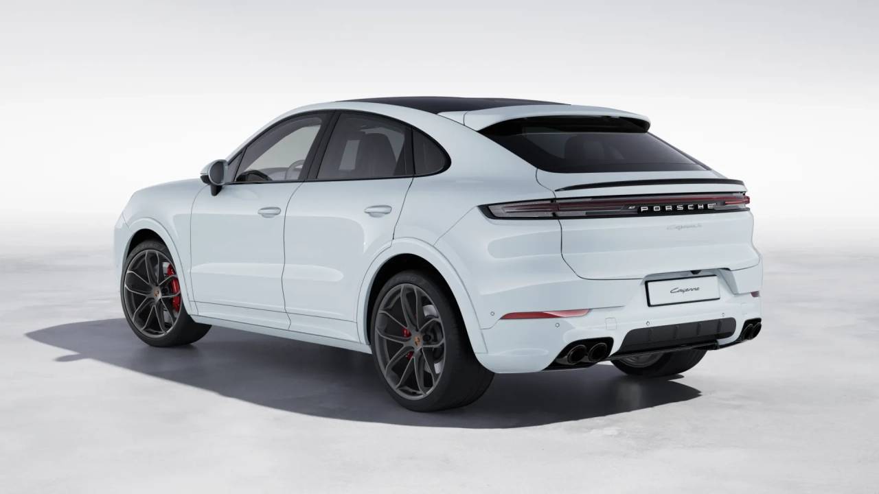 2026 Porsche Cayenne Coupe S photo 3
