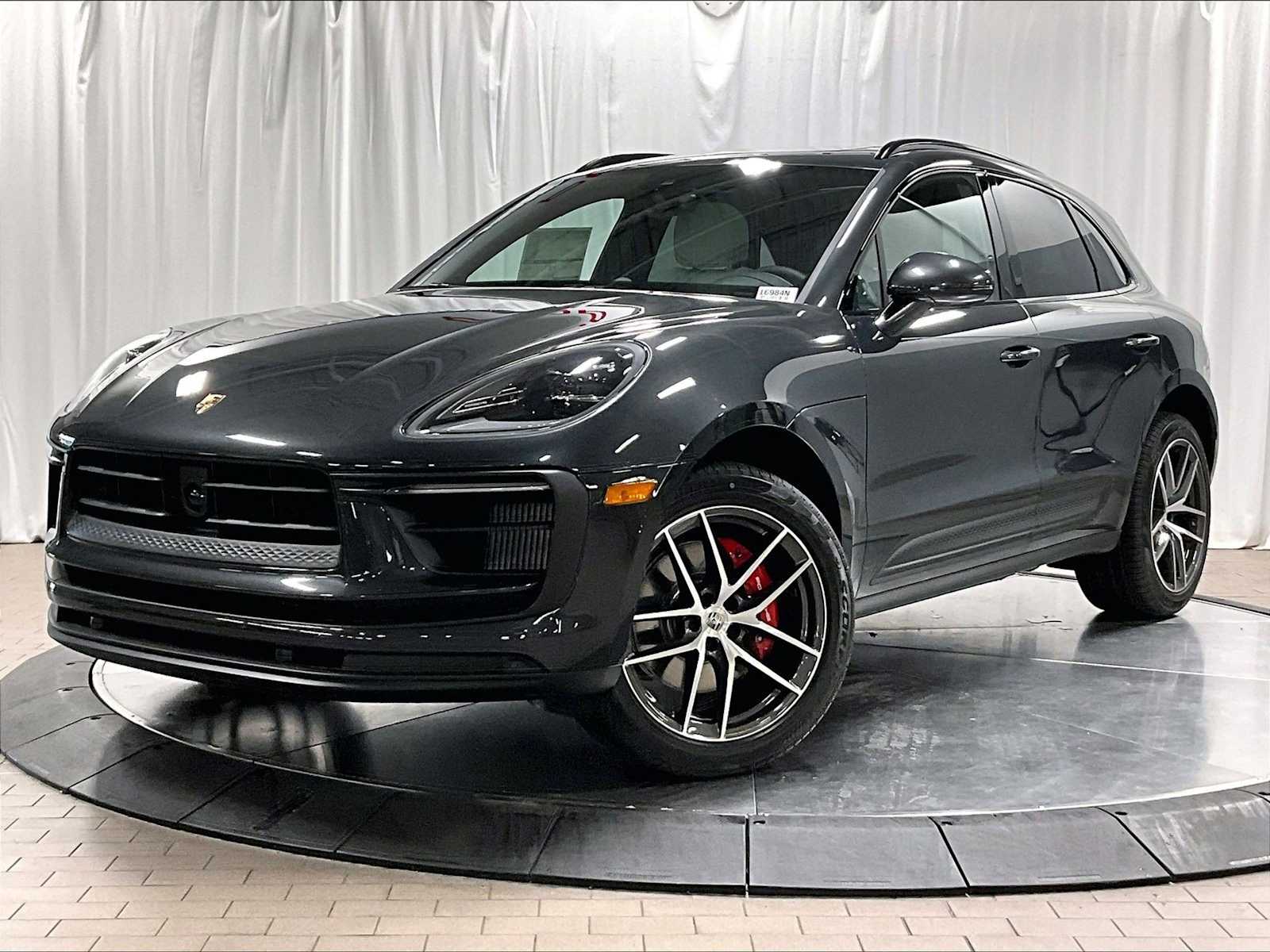 2026 Porsche Macan S AWD photo 1