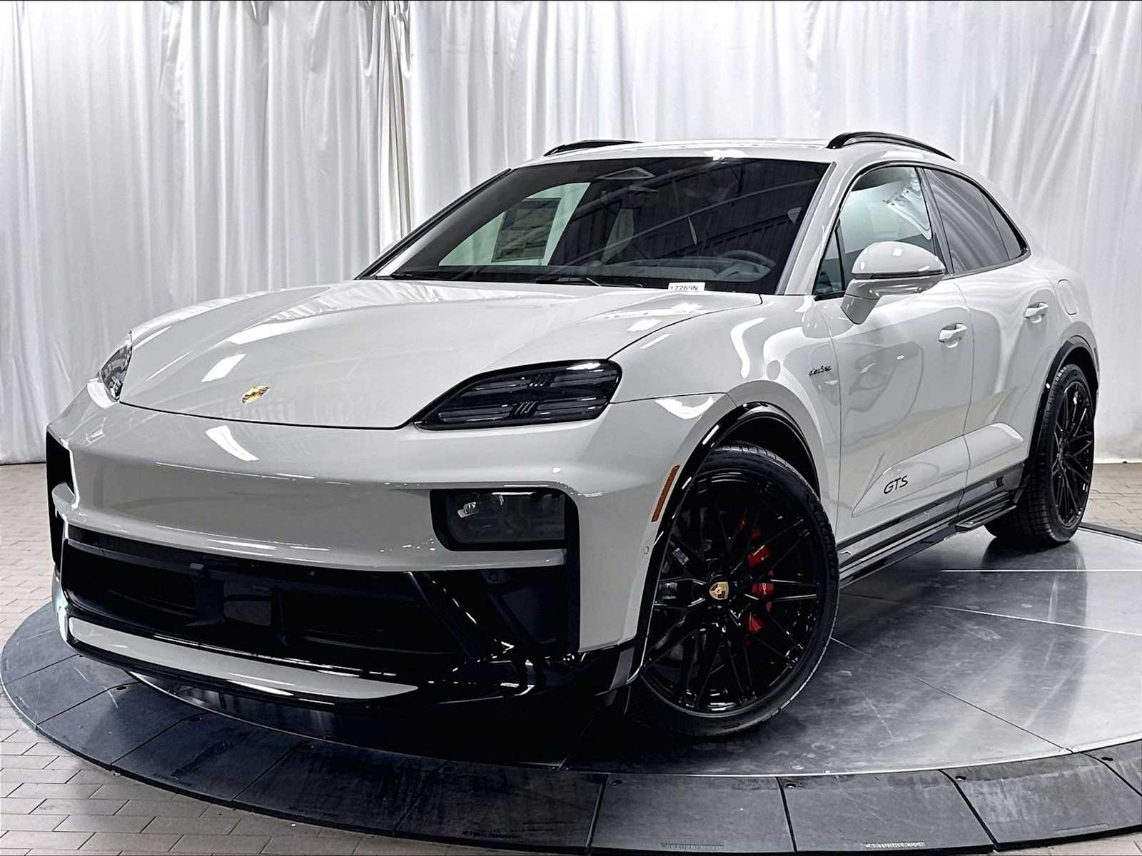 2026 Porsche Macan