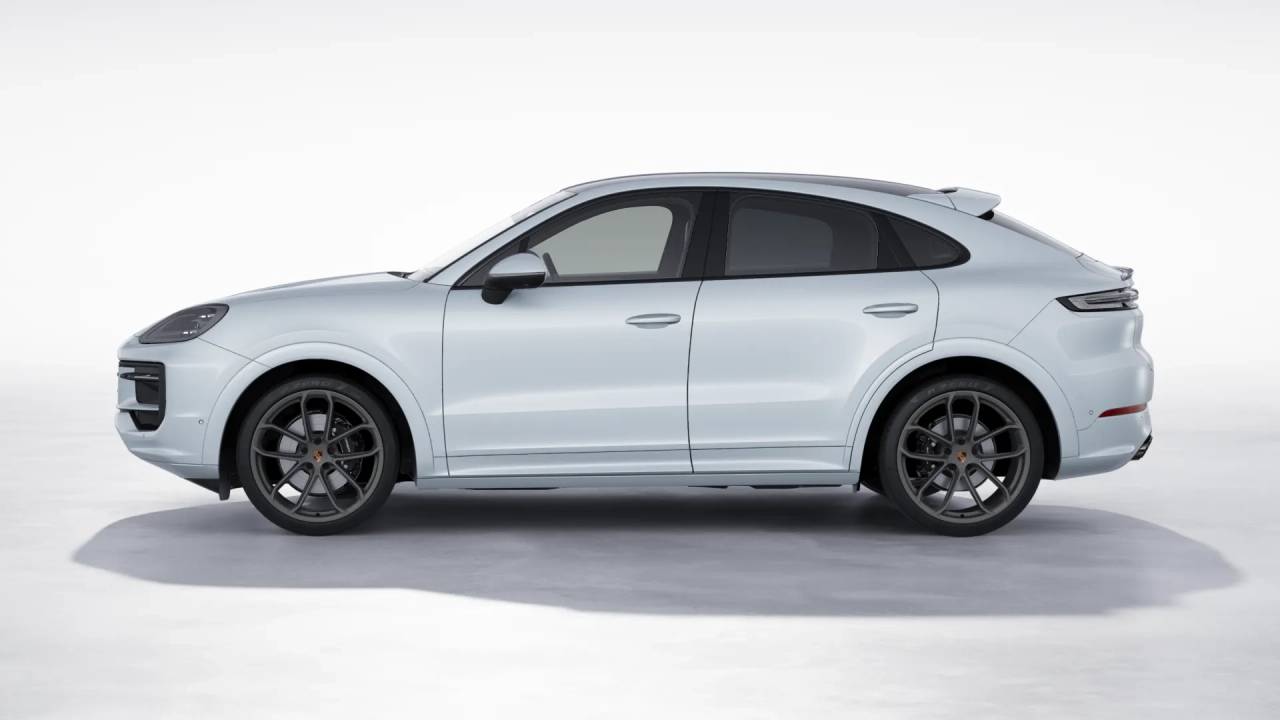 2026 Porsche Cayenne Coupe photo 2