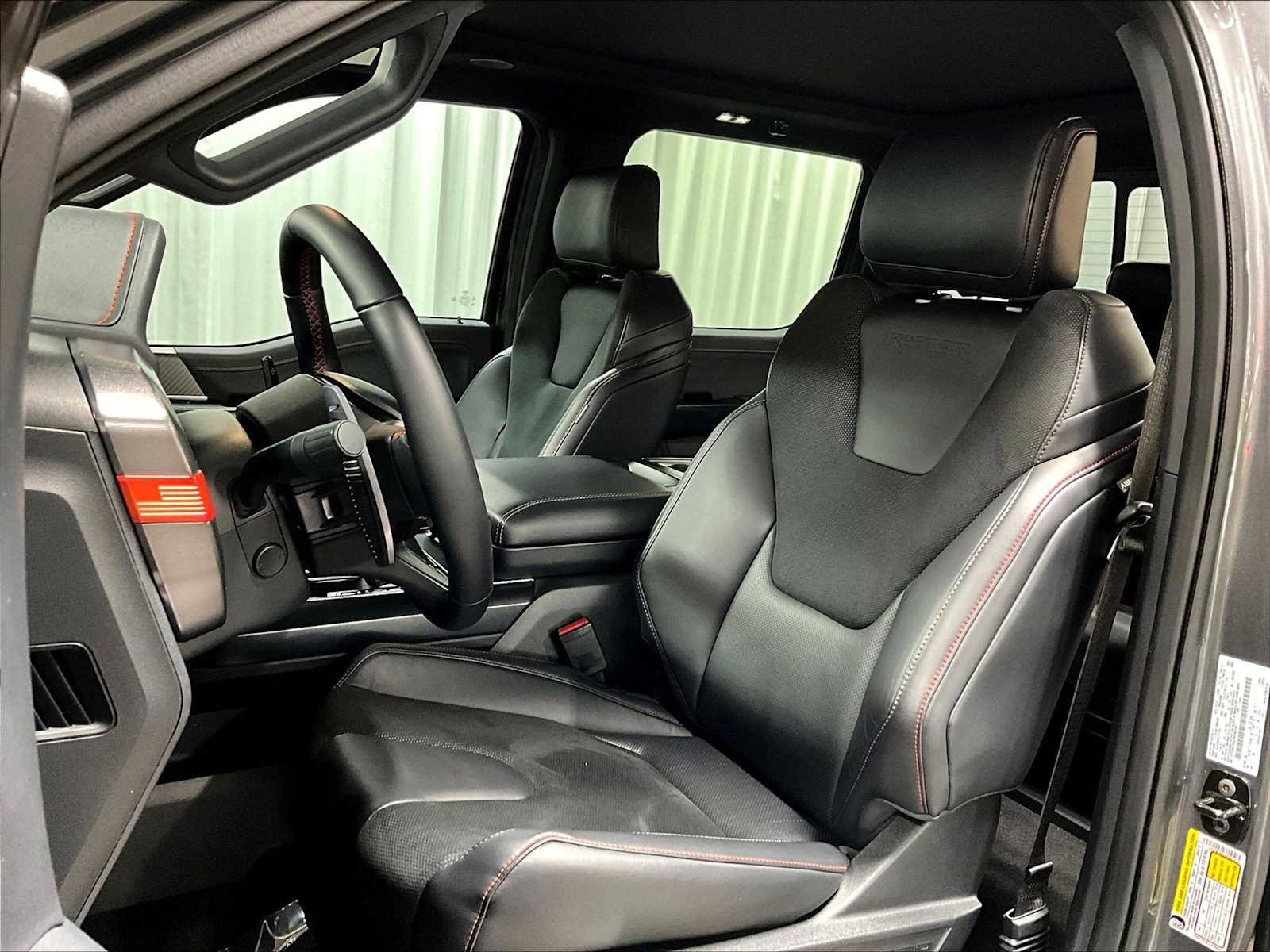 2025 Ford F-150 Raptor 4WD Supercrew 5.5 Box photo 4