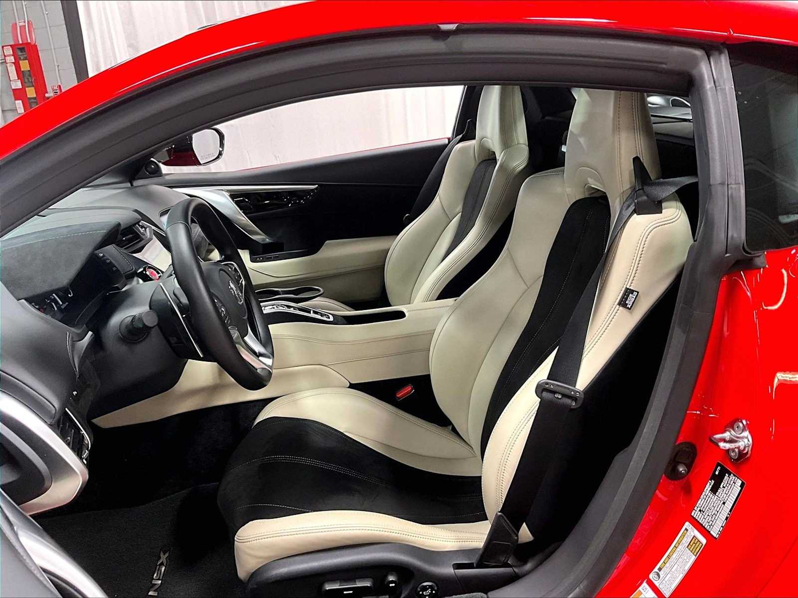 2021 Acura NSX Coupe photo 4