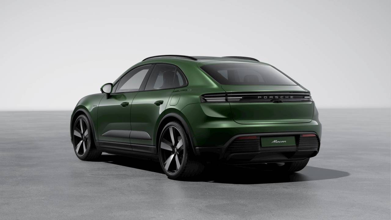2026 Porsche Macan Electric 4 AWD photo 3