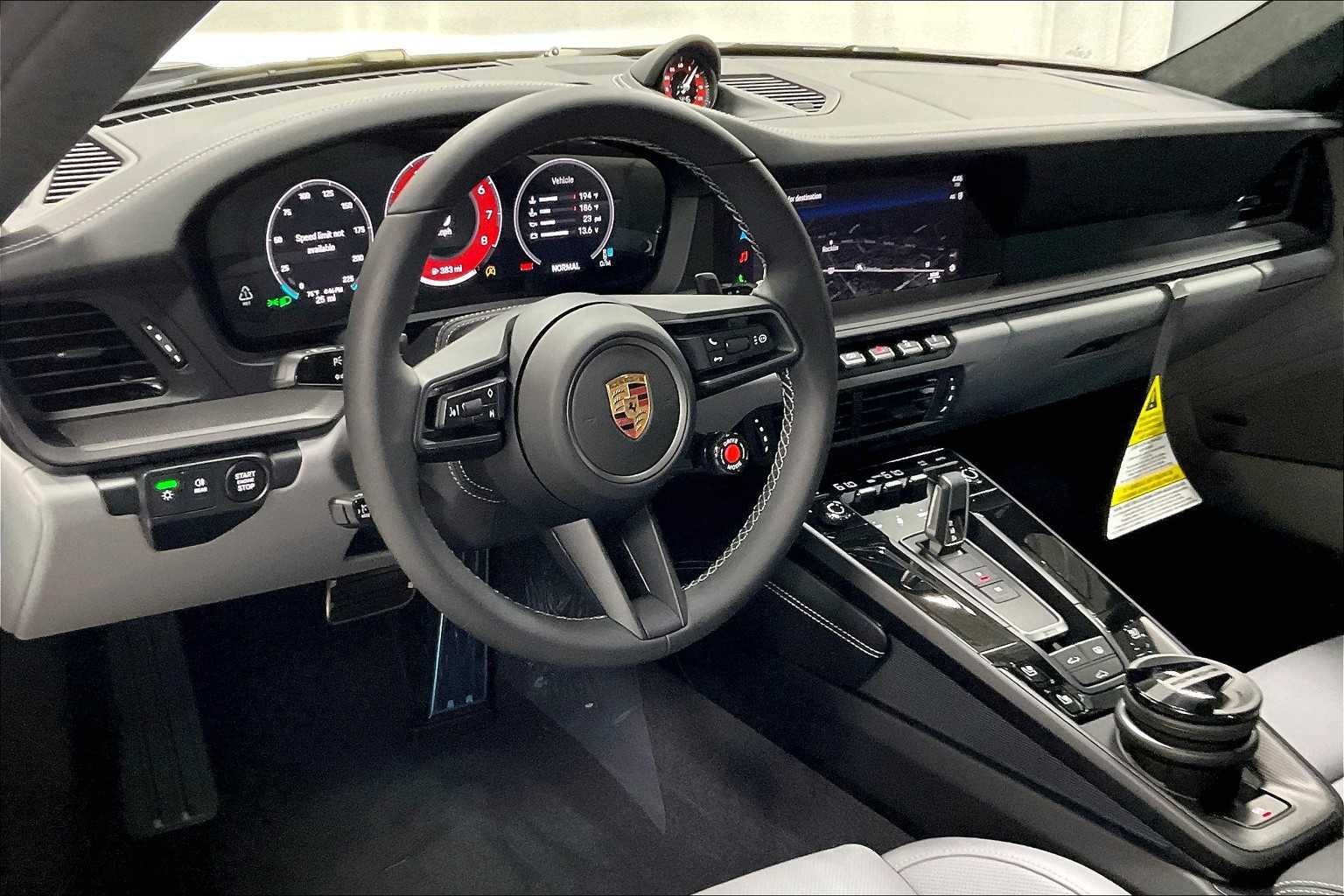 2025 Porsche 911 S photo 4