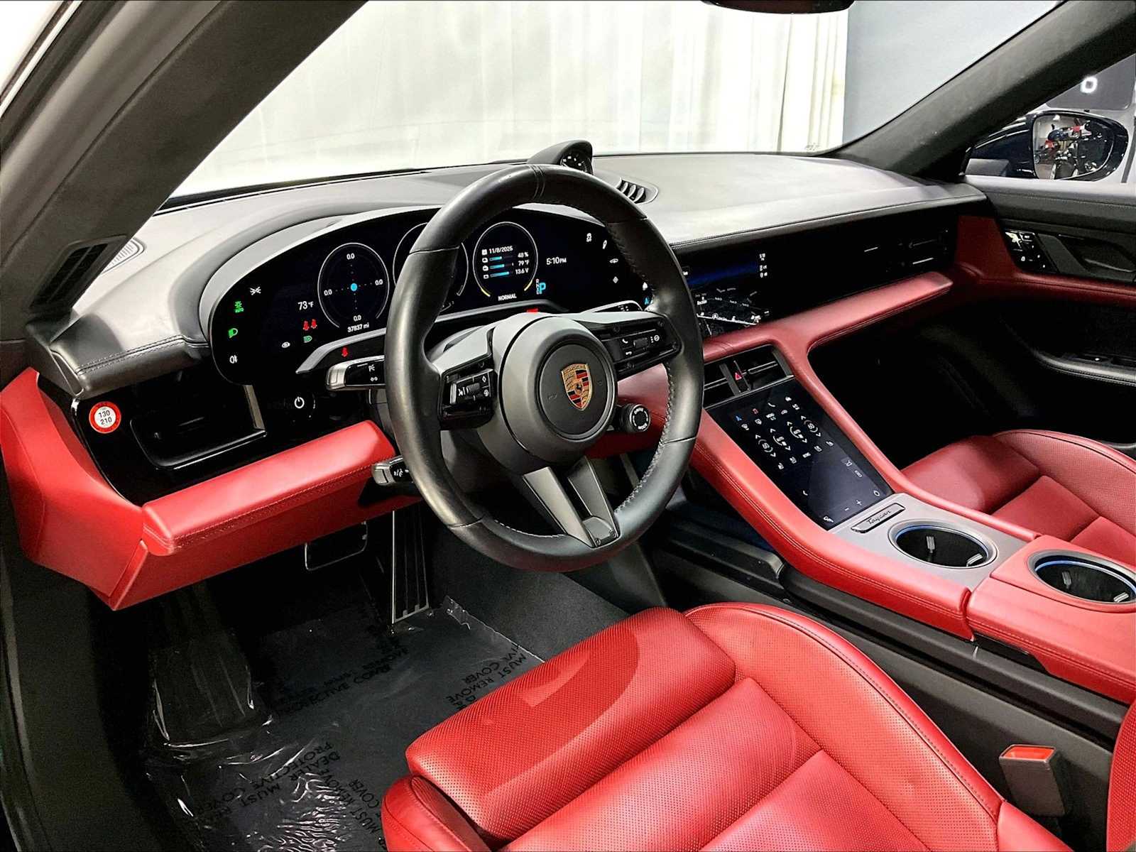 2020 Porsche Taycan Turbo photo 4