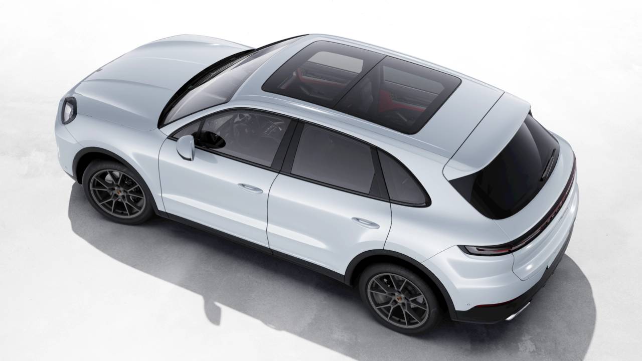 2026 Porsche Cayenne photo 3