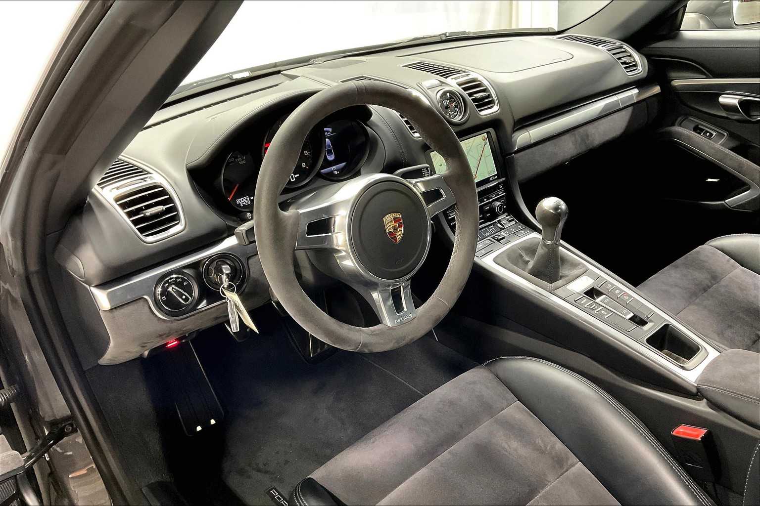 2015 Porsche Boxster GTS photo 4