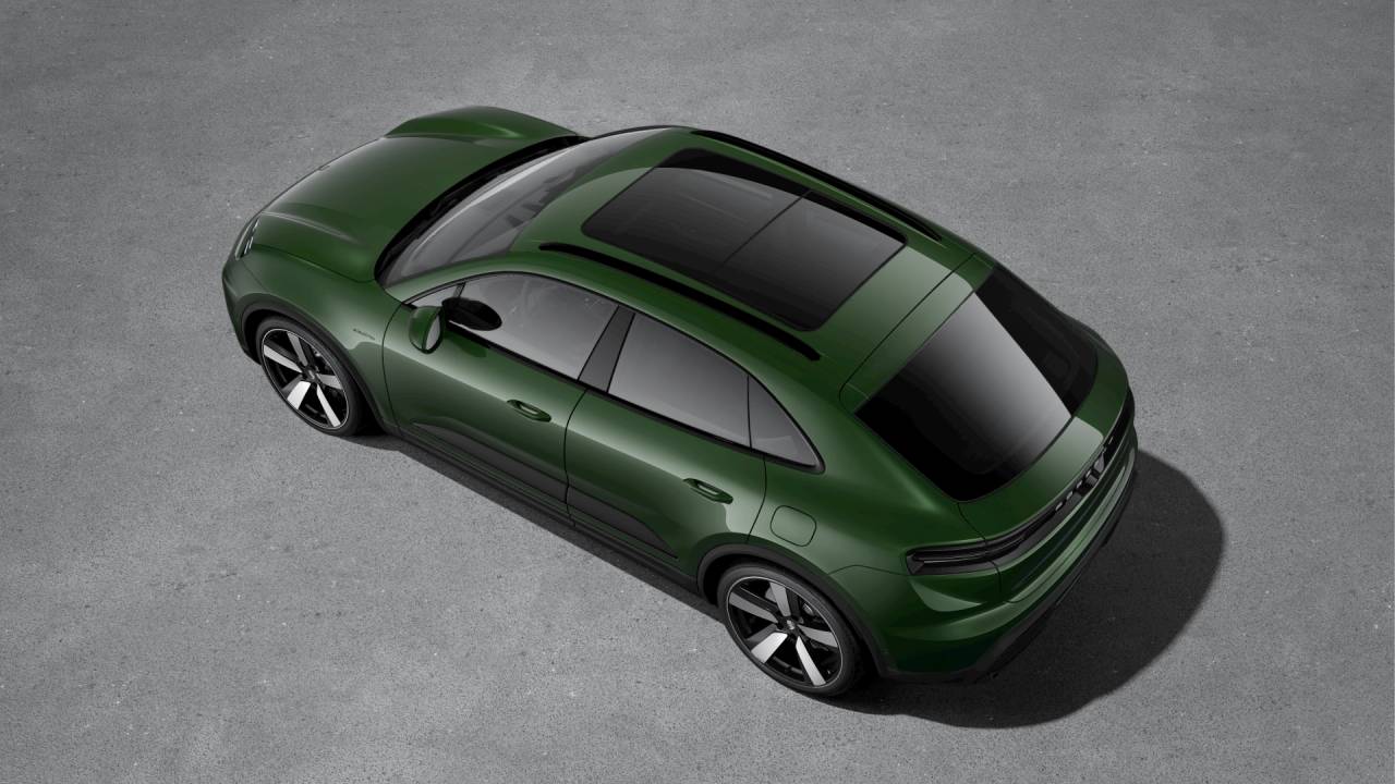 2026 Porsche Macan Electric 4 AWD photo 4