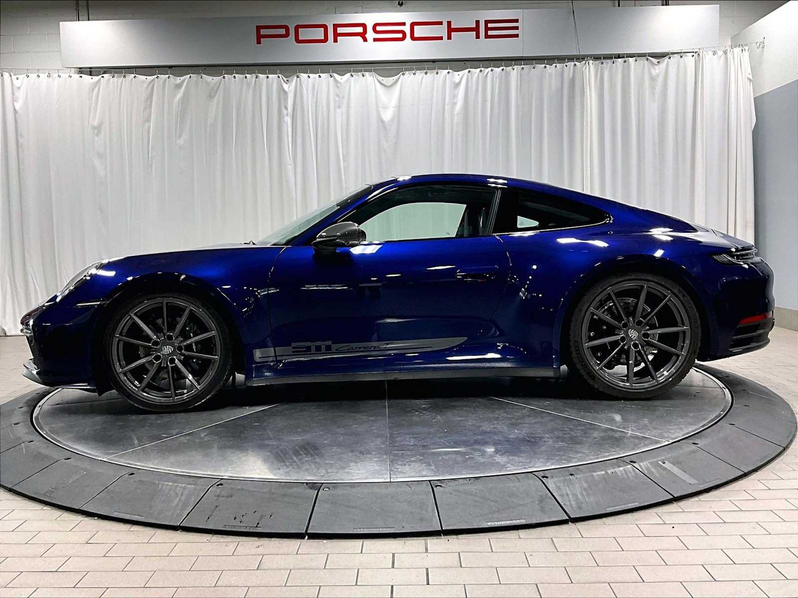 2024 Porsche 911 T photo 2