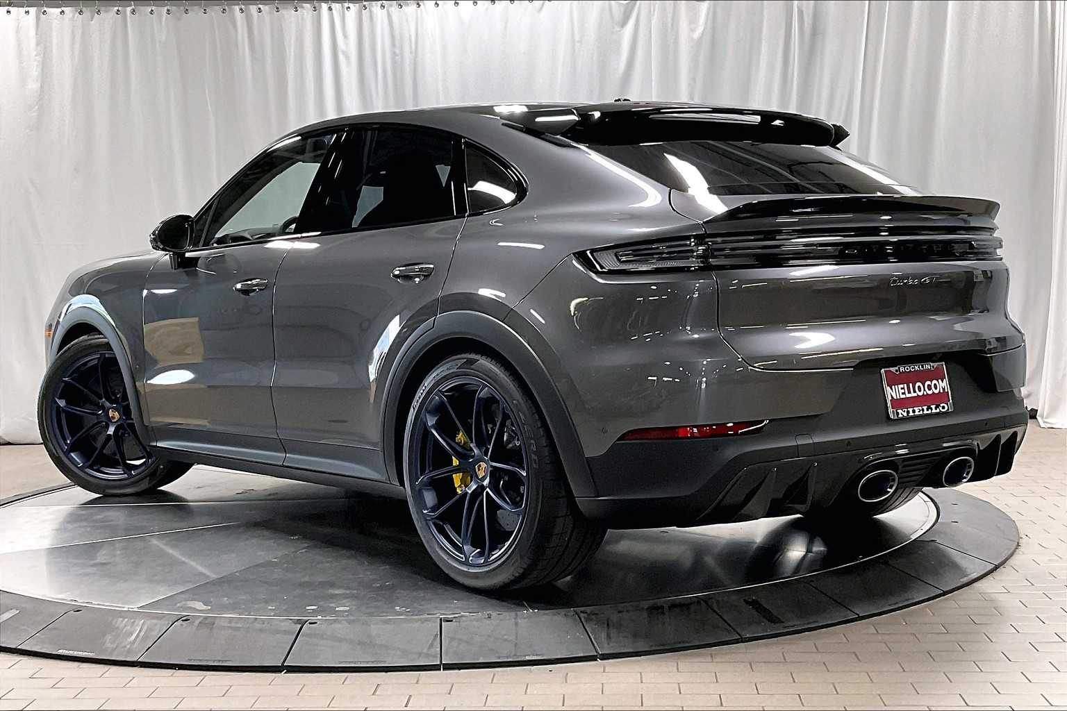 2026 Porsche Cayenne Coupe Turbo GT photo 3