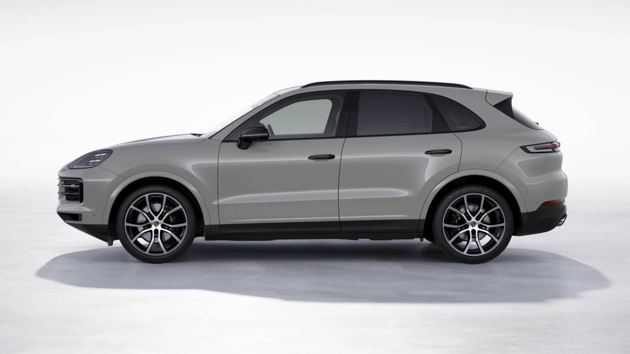 2026 Porsche Cayenne photo 2