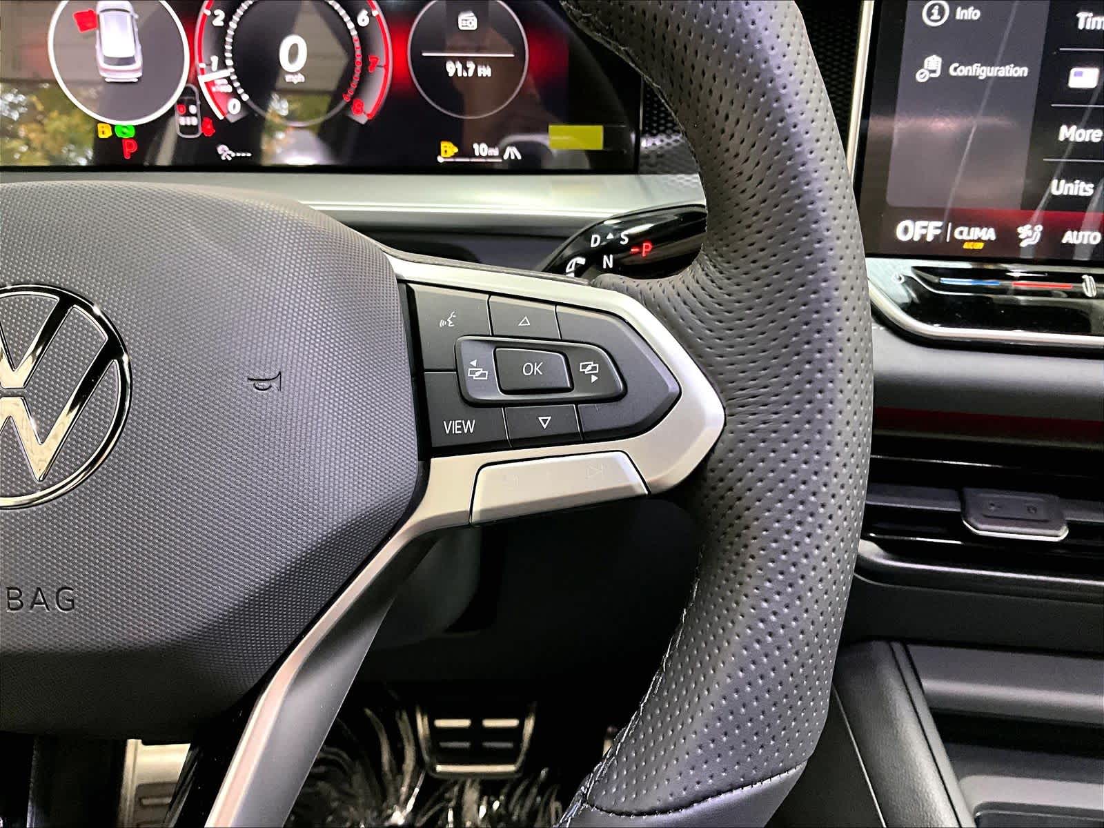 2026 Volkswagen Tiguan SE R-LINE BLACK - Photo 18