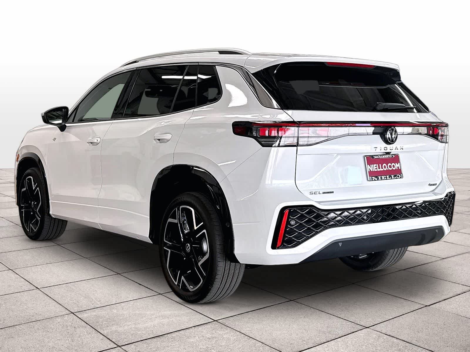 New 2026 Volkswagen Tiguan SEL R-Line Turbo 4MOTION