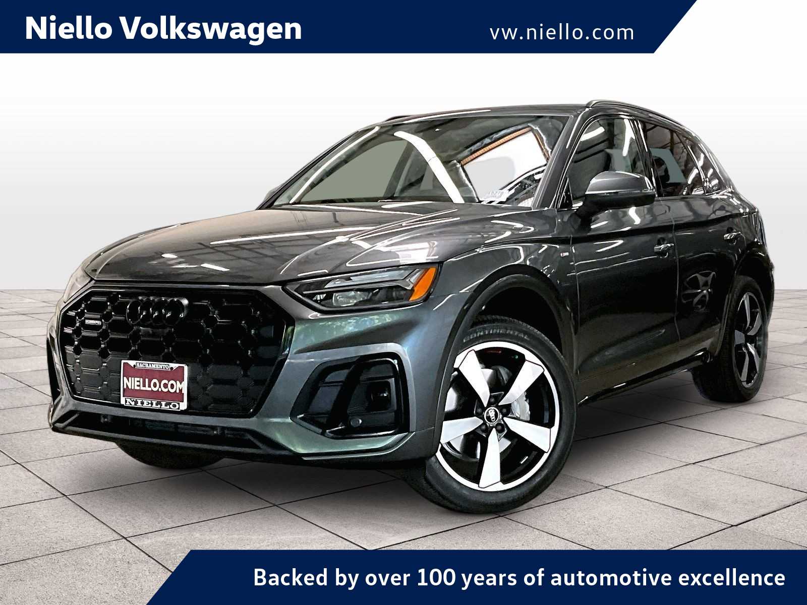 2023 Audi Q5 S Line Premium Plus photo 1