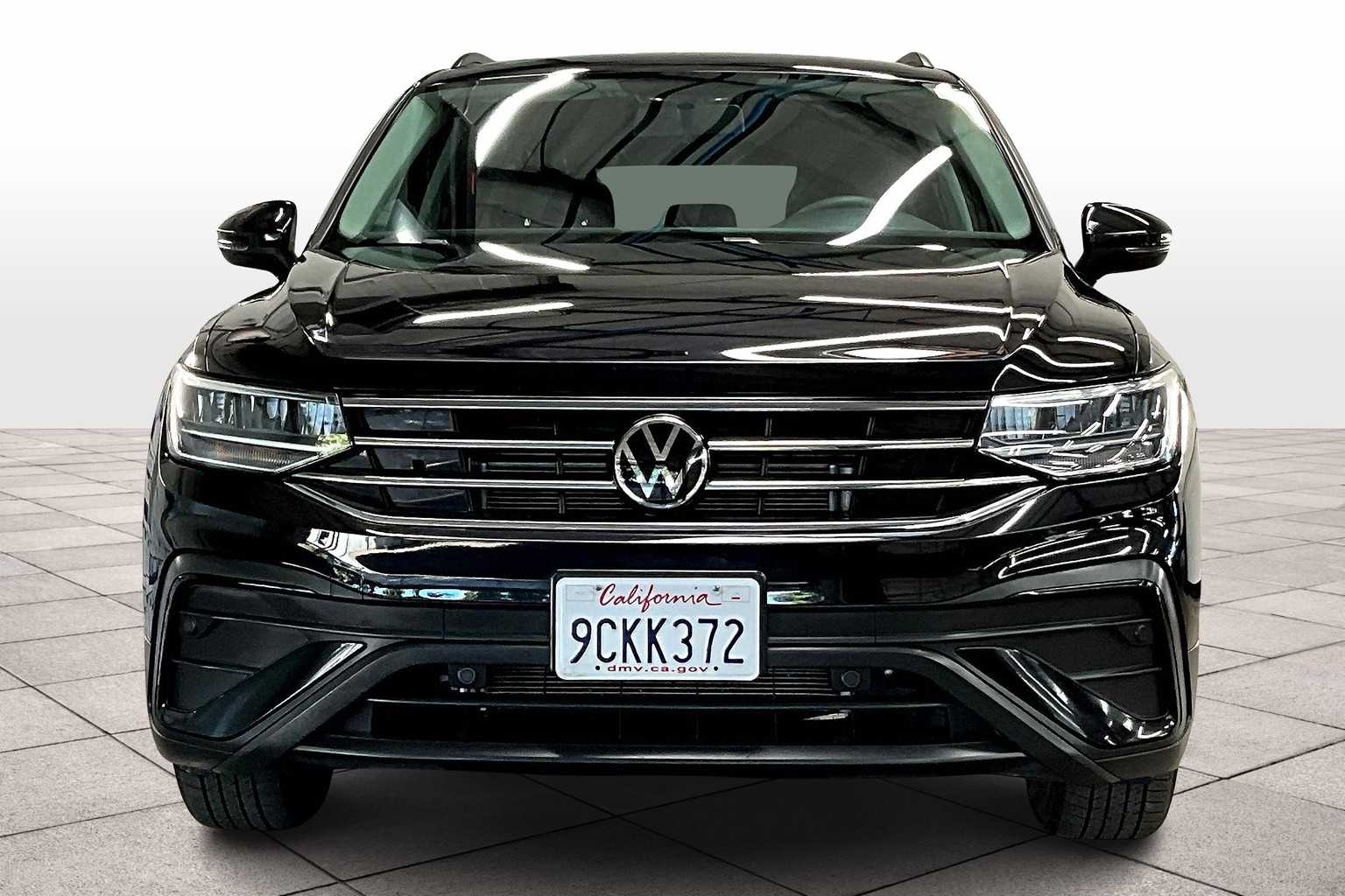 2022 Volkswagen Tiguan S photo 3
