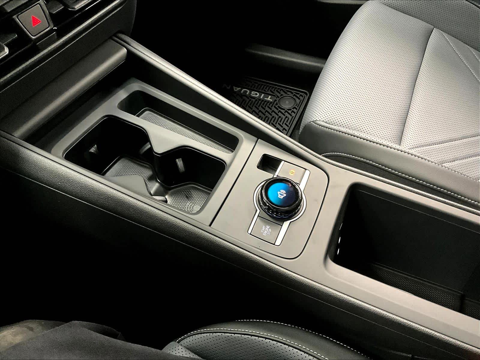 2026 Volkswagen Tiguan SE - Photo 10