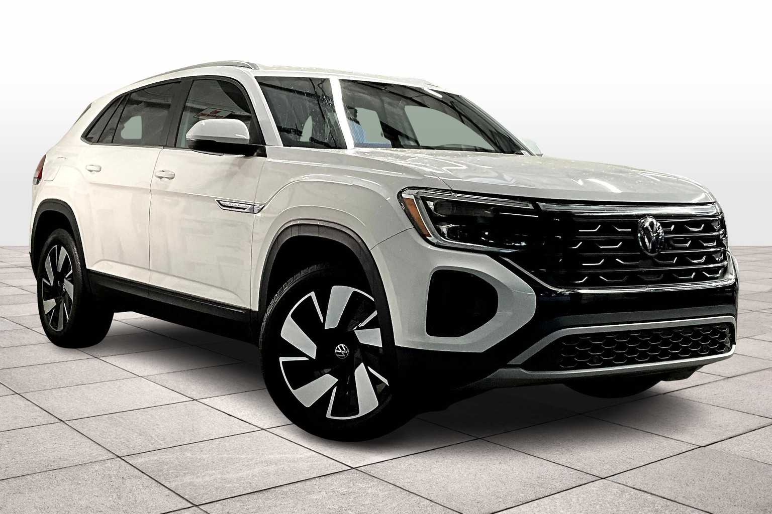 2024 Volkswagen Atlas Cross Sport SE Technology photo 2
