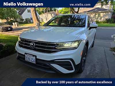 2023 Volkswagen Tiguan 2.0T SE 4Motion's photo