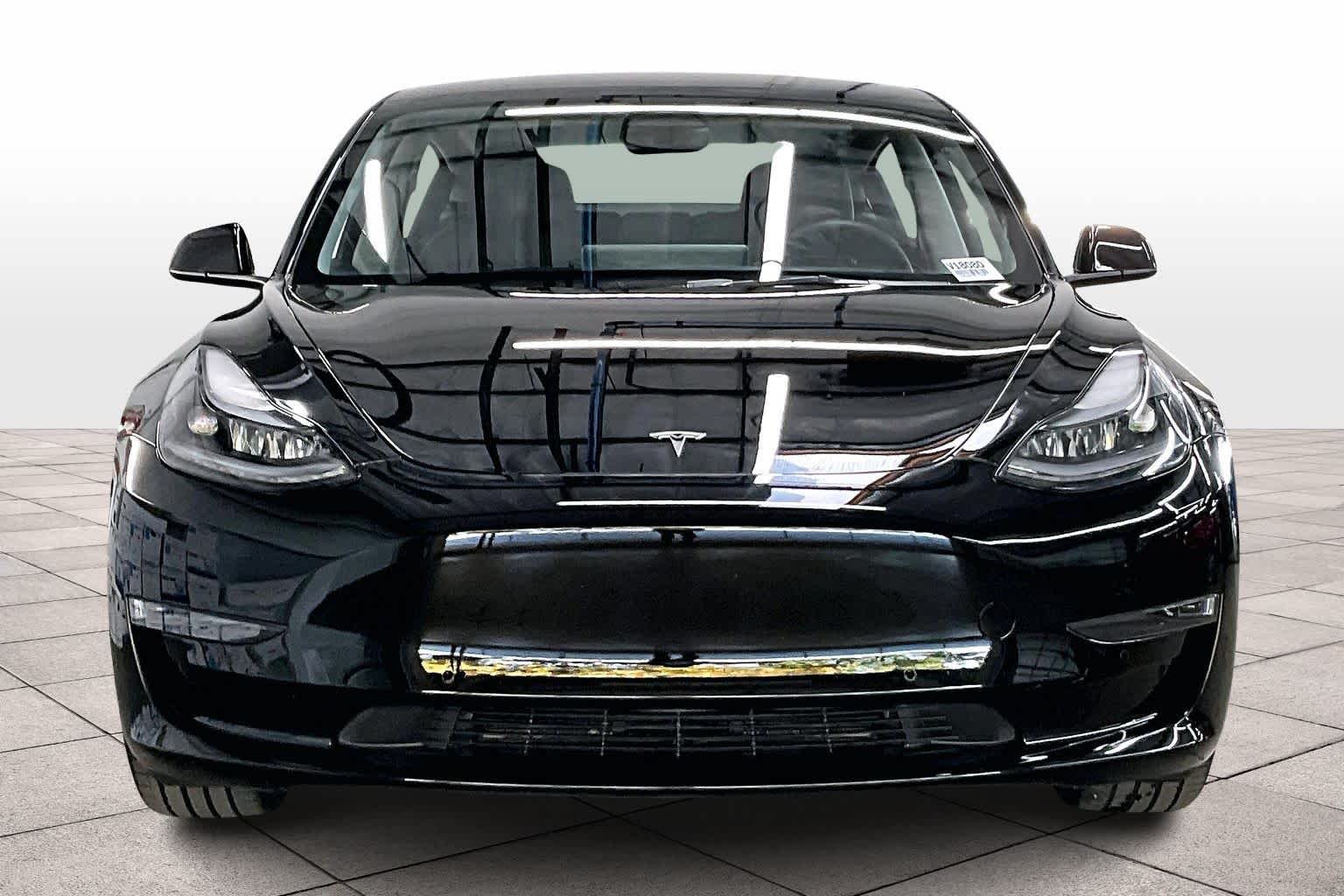 2022 Tesla Model 3 photo 2