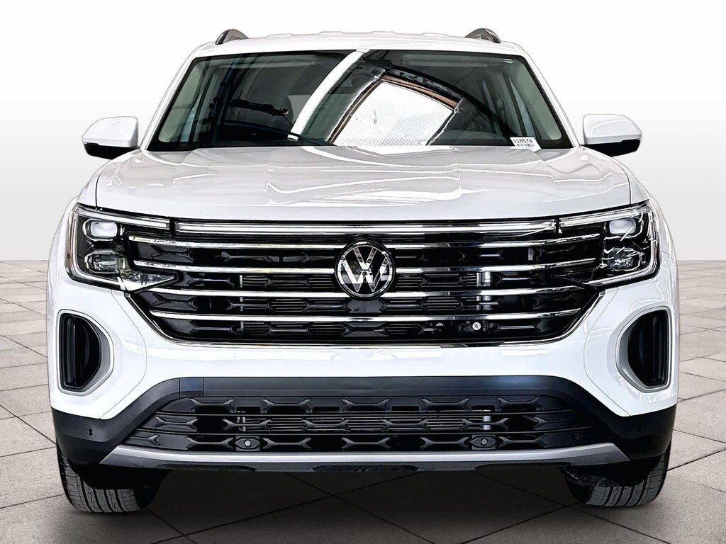 Used 2025 Volkswagen Atlas 2.0T SE w/Technology 4MOTION