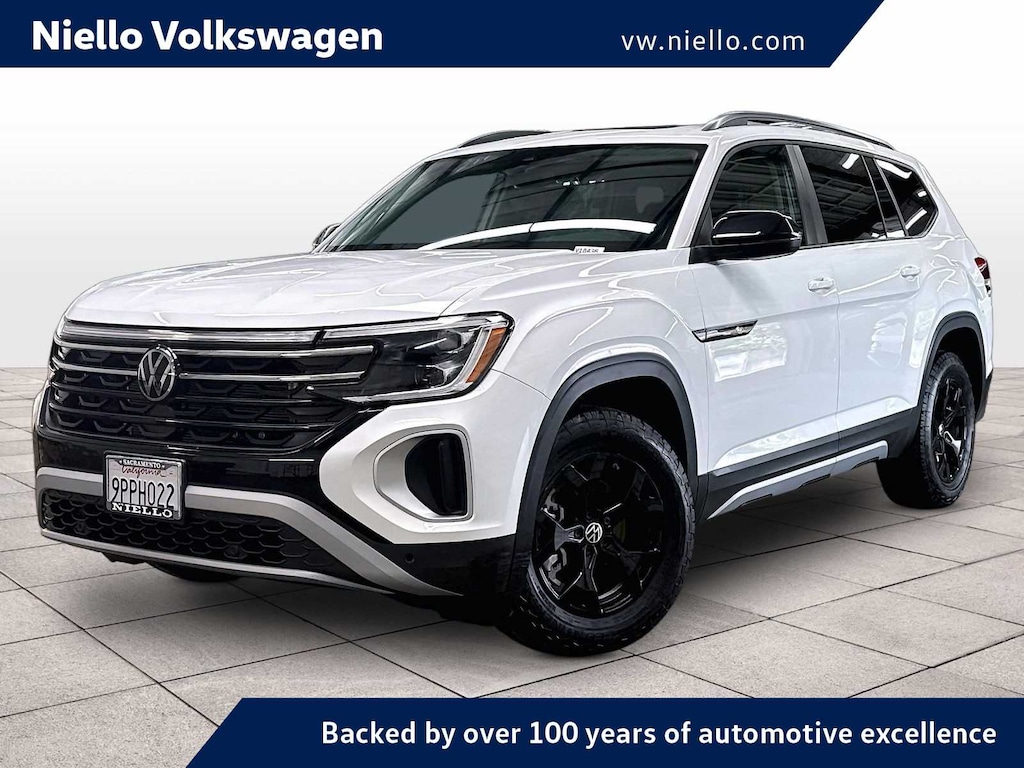 Used 2024 Volkswagen Atlas 2.0T Peak Edition SE w/Technology 4MOTION