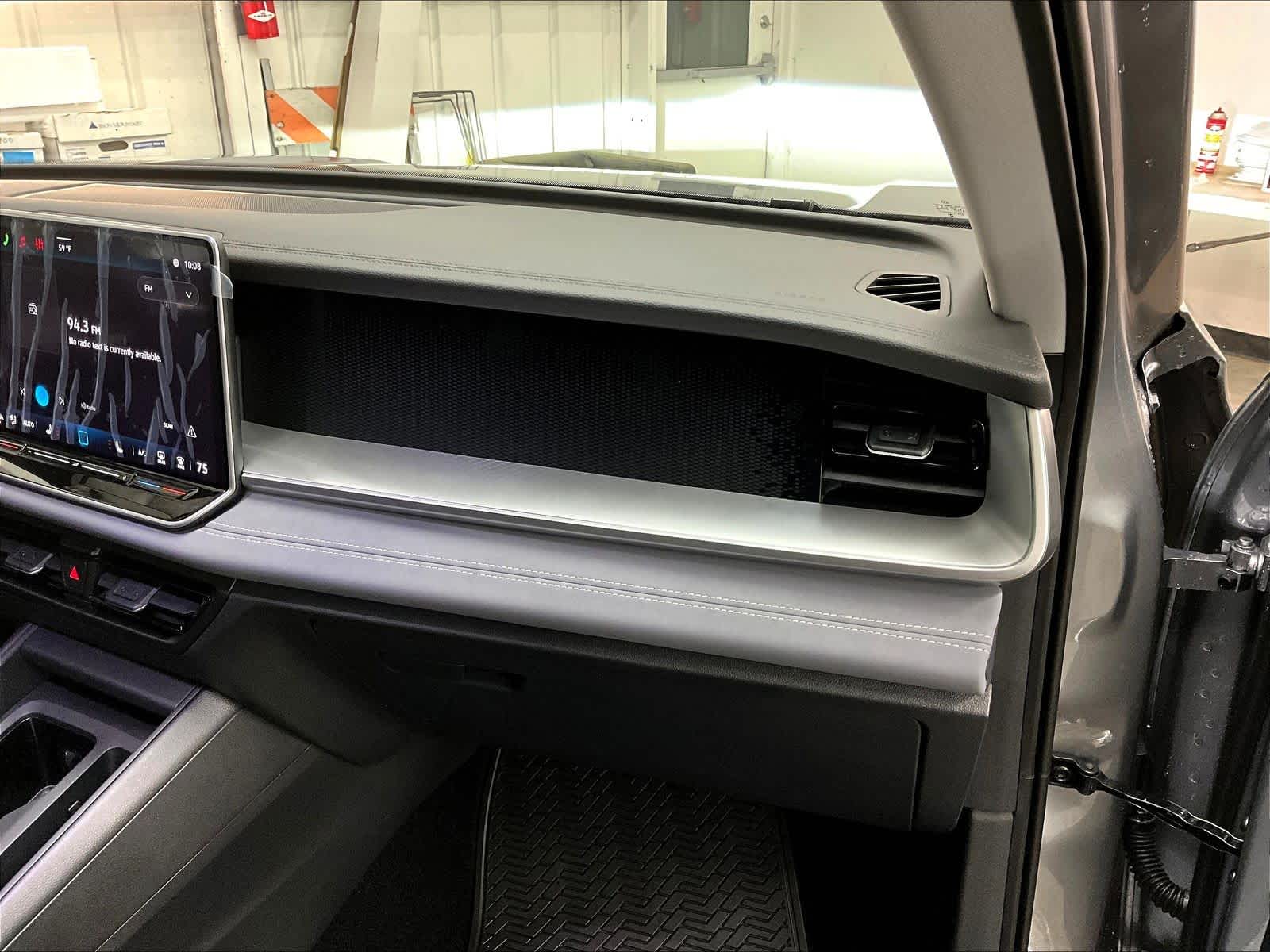 2026 Volkswagen Tiguan SE - Photo 28